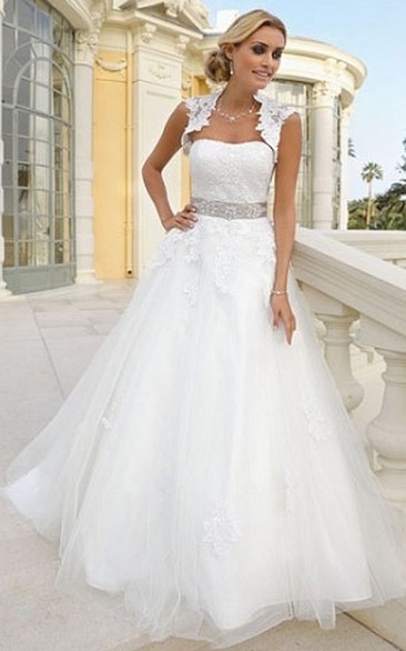 A-Line Appliqued Cap-Sleeve Maxi Tulle Wedding Dress With Waist Jewellery And Keyhole Back
