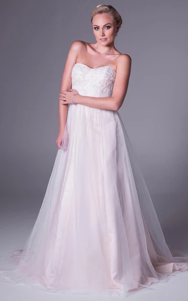 A-Line Strapless Tulle Wedding Dress