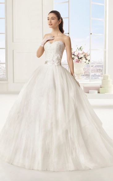 Glamorous Sleeveless Gown With Floral Belt And Lacy Bodice