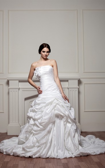 Sleeveless Pick-Up Ruched Bodice and Gown With Flower