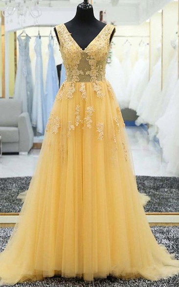 Tulle Floor-length Brush Train A Line Sleeveless Simple Prom Dress with Appliques