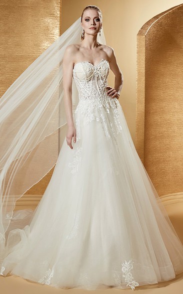 Sexy Sweetheart Ball Gown With Beautiful Lace Corset And Court Train