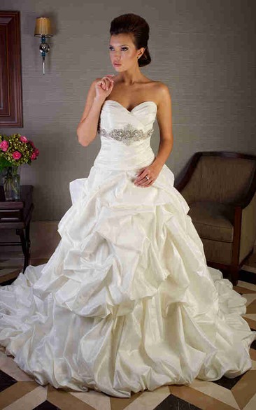 Ball Gown Criss-Cross Sweetheart Taffeta Wedding Dress With Pick Up And Waist Jewellery