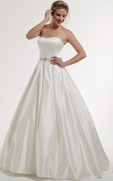 Ball-Gown Jeweled Strapless Long Sleeveless Satin Wedding Dress With Backless Style And Bow