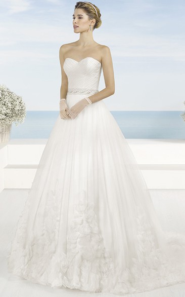 A-Line Floor-Length Sweetheart Jeweled Tulle Wedding Dress With Criss Cross And Flower