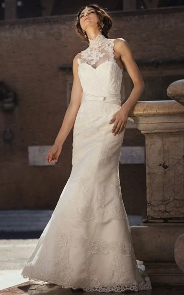 Sheath Maxi Sleeveless High-Neck Appliqued Lace Wedding Dress