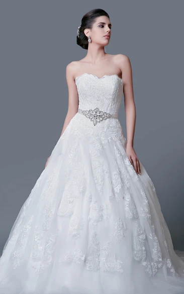 Impressive Strapless Lace Ball Gown With Belt