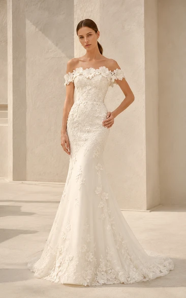 Robe de mariée sirène en dentelle à épaules dénudées et traîne balayée