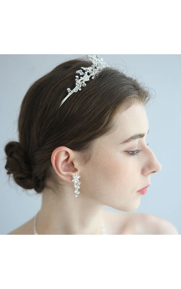 Jewelry Set with Silver Crown