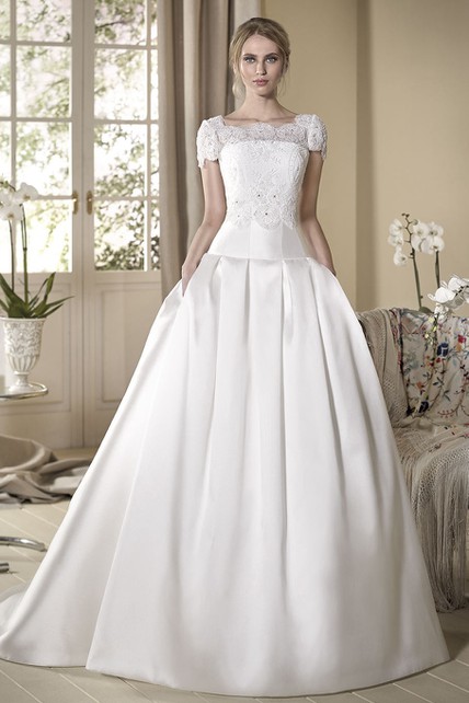 A-Line Cap-Sleeve Maxi Square-Neck Lace Satin Wedding Dress With Cape | Dorris Wedding A-Line Cap-Sleeve Maxi Square-Neck Lace Satin Wedding Dress With Cape | Dorris Wedding