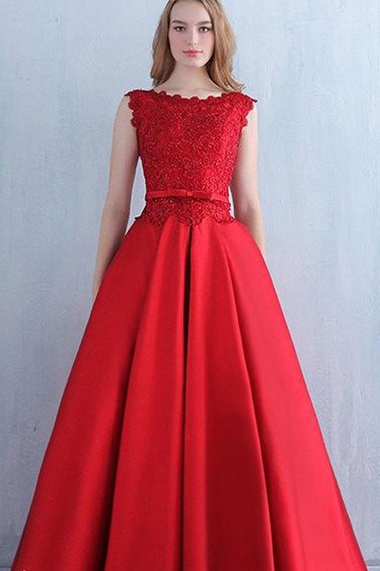 red lace vintage prom dress Vintage / Retro High-end Red Lace Flower Appliques Prom Dresses 2024 Ball Gown V-Neck Sleeveless Backless Court Train Prom Formal Dresses