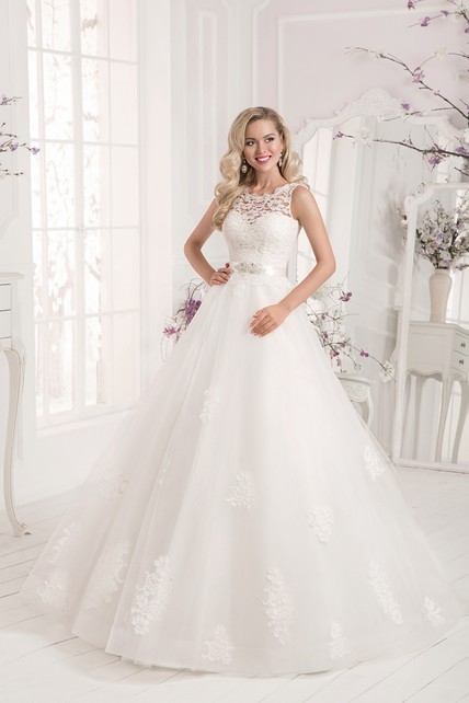 Long Sleeveless Lace Top Applique Lace-up Dress | Dorris Wedding
