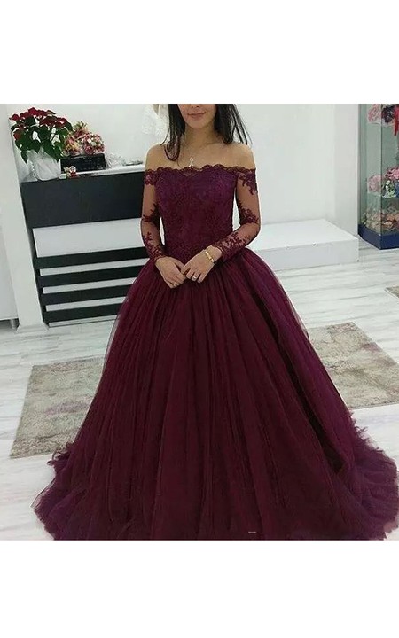 Off-the-shoulder Long Sleeve Sweep Train Tulle Ball Gown Dress