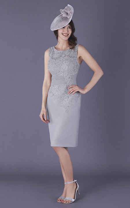 Chiffon and Lace Bateau Sleeveless Knee-length Mother of The Bride Dress