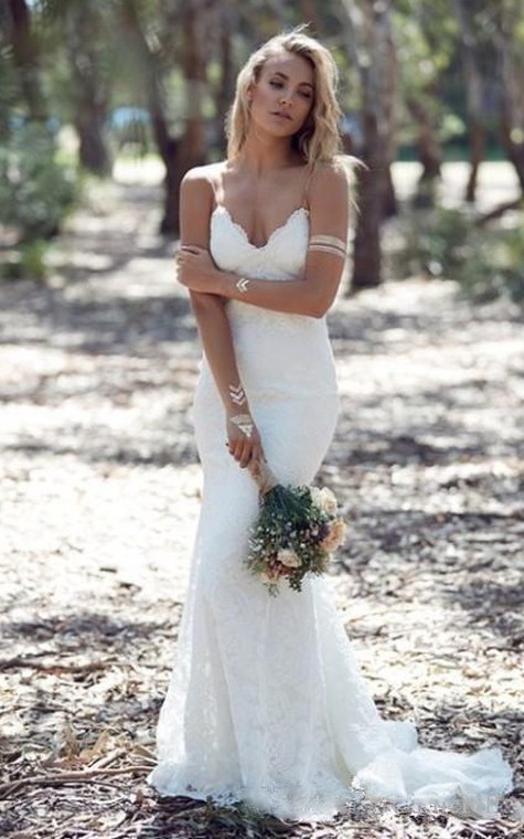 Sexy Spaghetti Straps Deep V Back Mermaid Lace Gown With V Neck - 1