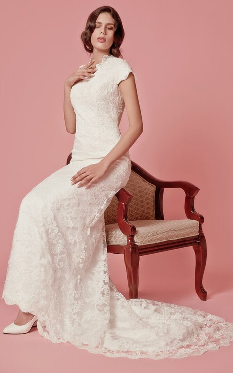 Vintage Inspired Scallooped-Edge Neckline Column Lace Bridal Gown - 3