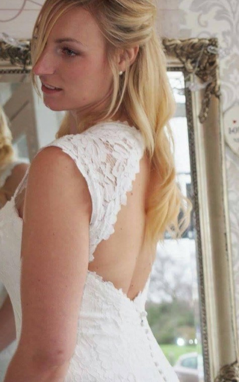 Lace Mermaid Sleeveless Dress With V-Neck and Keyhole Back - 4