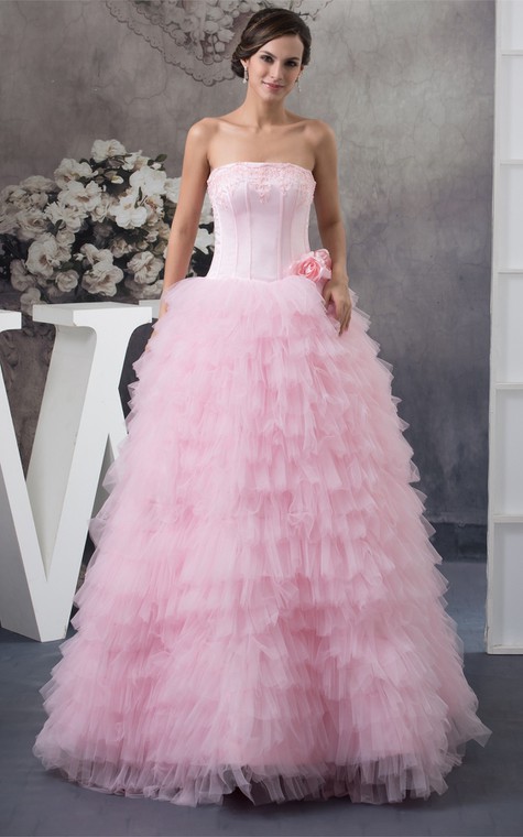 Sleeveless Ruffled Bolero and Ball-Gown With Appliques