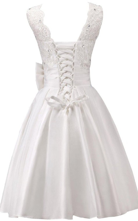 Sleeveless A-line Dress With Bow and Lace - 2
