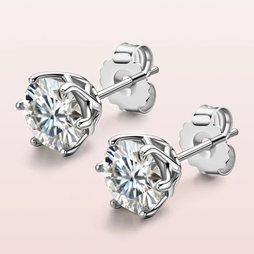 Six Claw Moissanite Stud Earrings