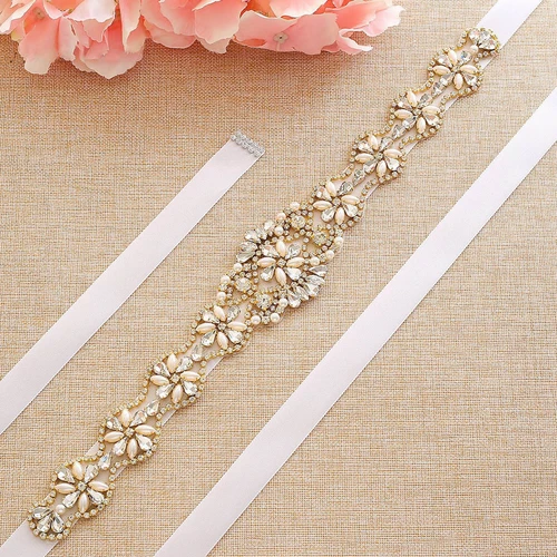 Elegante cinturón de novia con cuentas