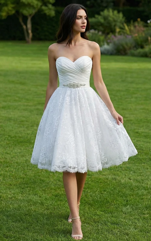 Robe de mariée midi avec ceinture style princesse