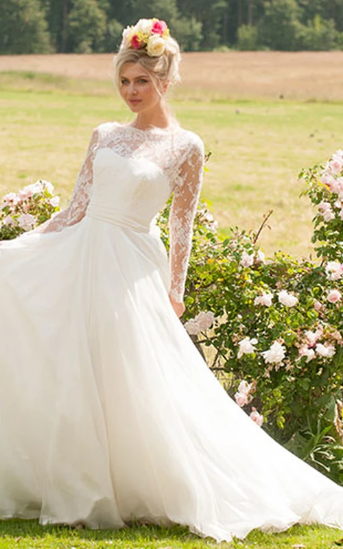 Vestido de novia de gasa con cuello alto largo y mangas largas con apliques