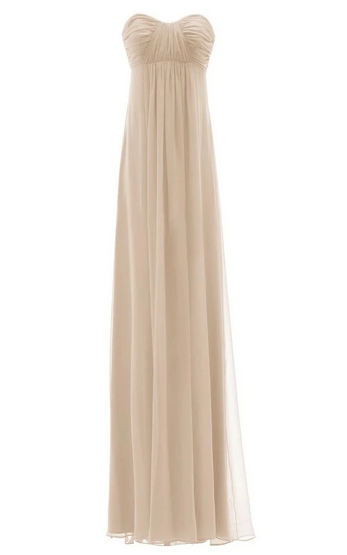 Vestido largo de gasa plisada estilo imperio con escote corazón