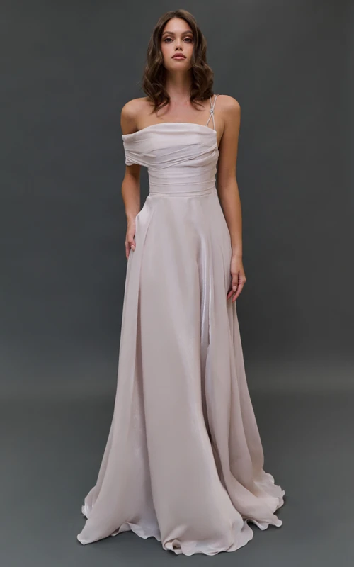 Robe longue asymétrique rose empire avec haut froncé