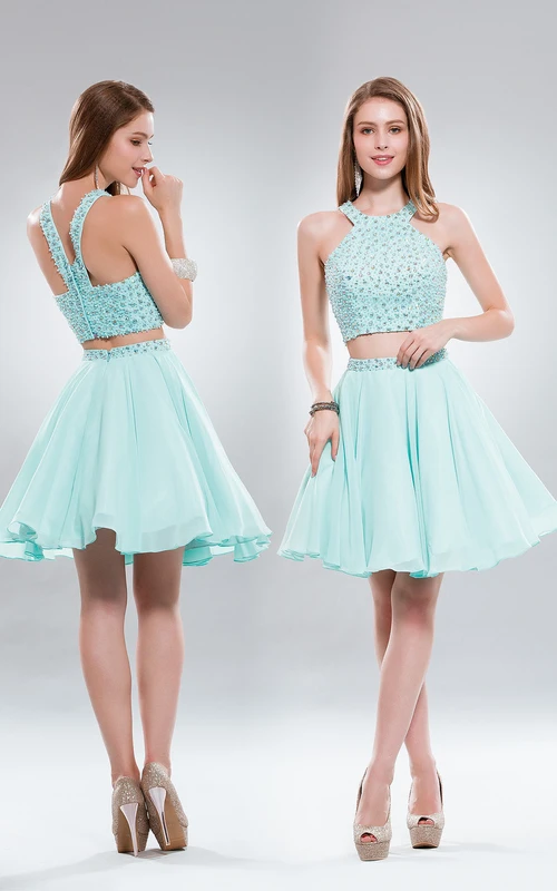 Robe deux pièces trapèze mini col rond sans manches en mousseline avec fermeture éclair et perles