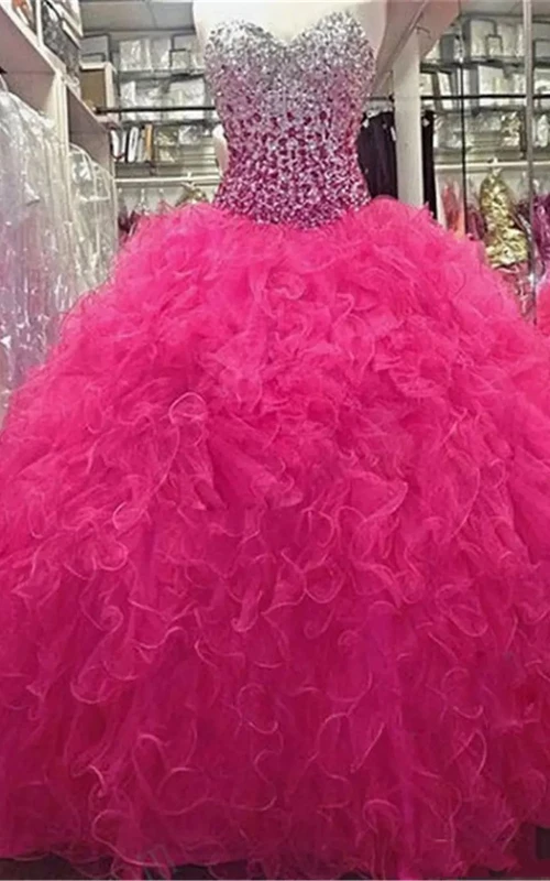 Vestido de gala largo de tul sin mangas con escote corazón