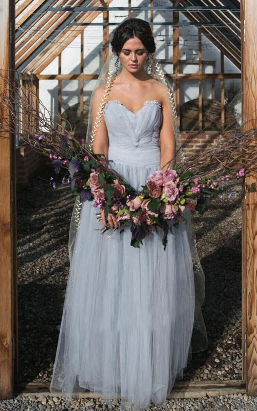 Voile de mariée en tulle long féerique avec bordure en dentelle