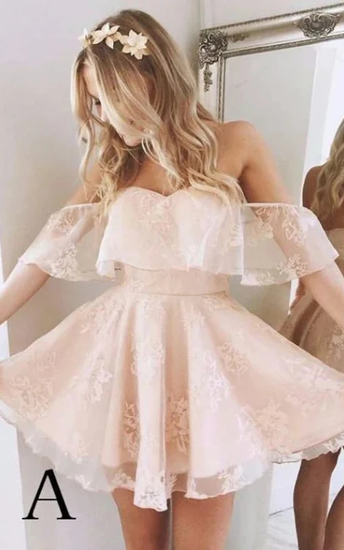 Rosa schulterfreies Spitzenkleid mit Rüschen