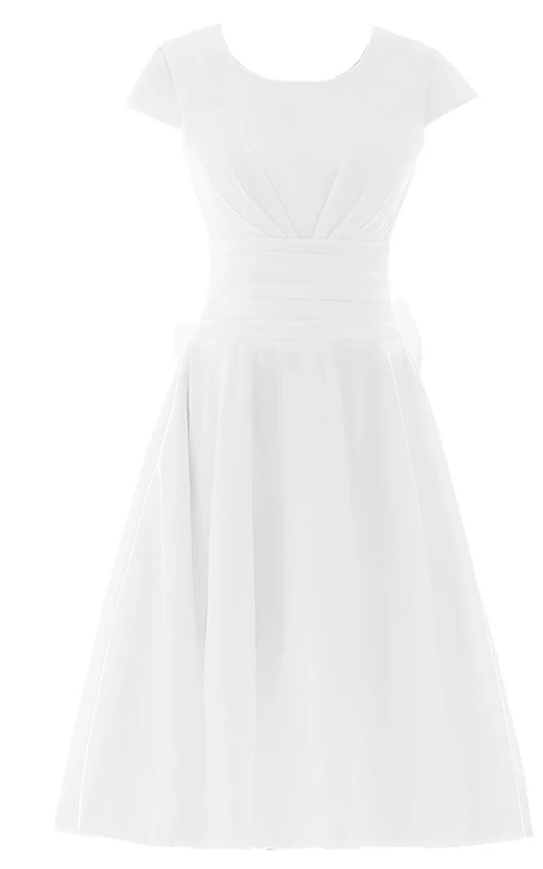 Vestido de gasa plisado de largo midi con mangas cortas y fajín fruncido