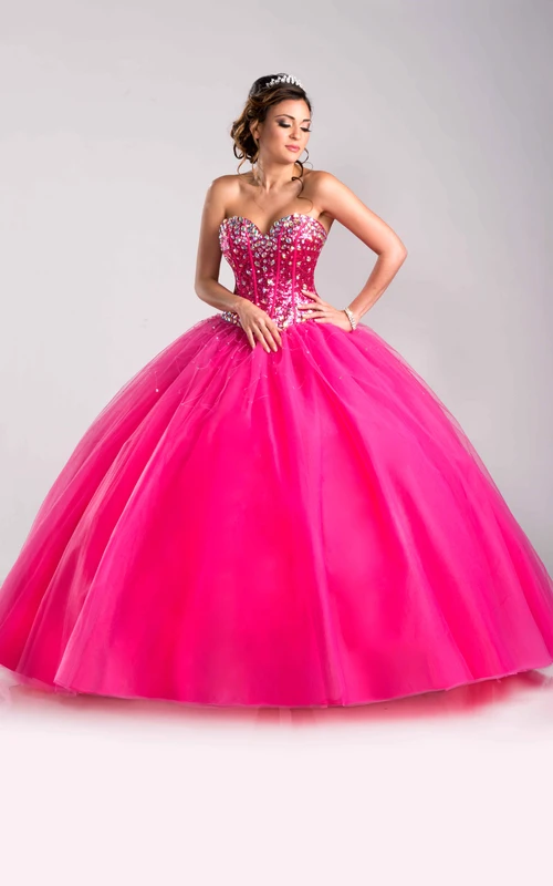 Ballkleid aus Tüll mit herzförmigem Herzausschnitt, Paillettenkorsett und Schnürung am Rücken