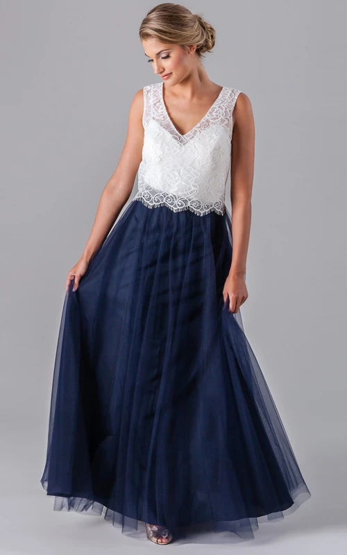 Robe de demoiselle d'honneur sans manches en dentelle et tulle à col en V