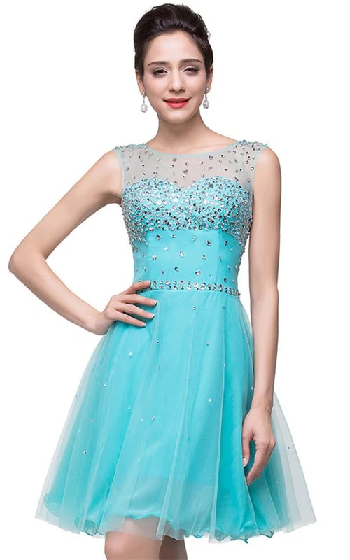 Robe de bal courte classique sans manches en tulle ornée de cristaux