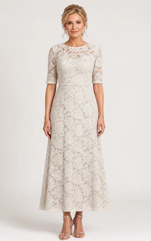 Robe de mariée élégante et sobre en dentelle, coupe trapèze, longueur cheville, décolleté bateau, manches courtes, idéale pour les futures mariées d'un certain âge.