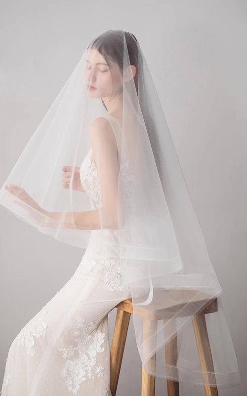 Voile à deux niveaux de style occidental, bout des doigts