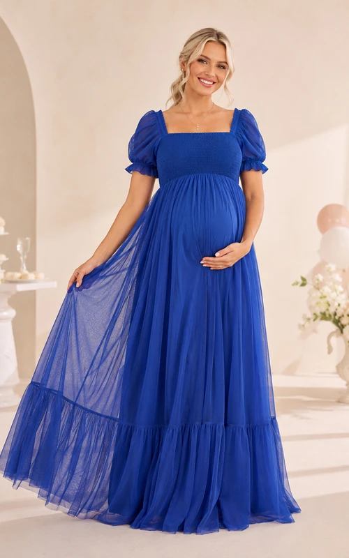 Königsblaues Umstands-Maxikleid aus Tüll mit eckigem Ausschnitt, Puffärmeln und Stufenrock im Empire-Stil