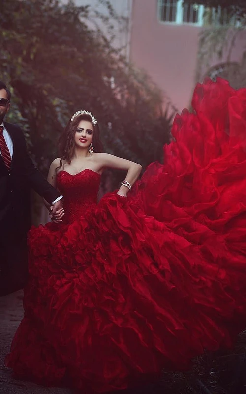 Vestido de fiesta sexy rojo de organza con escote corazón y apliques