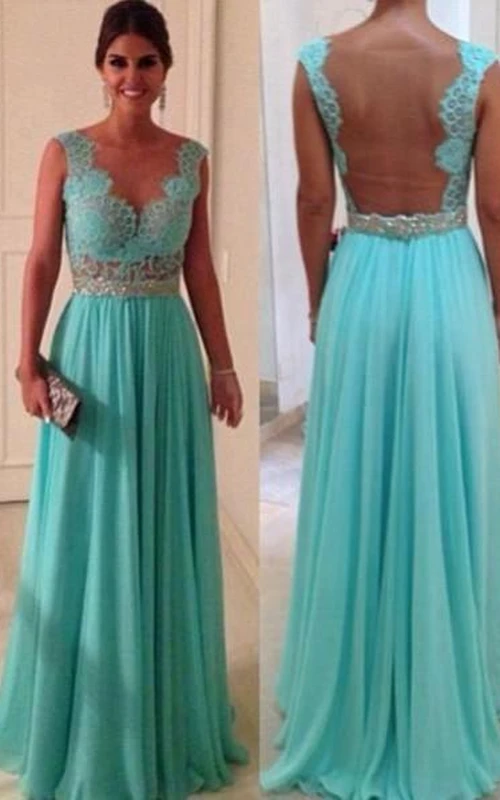 Vestidos de noche largos y sexys de encaje con escote corazón, espalda color azul nude, con abalorios y gasa.