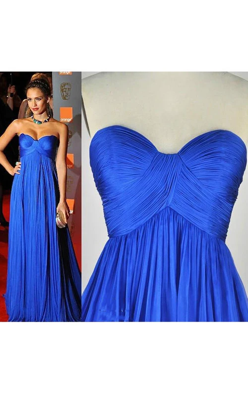 A-Linien-Chiffonkleid mit herzförmigem Ausschnitt, drapierten langen Falten