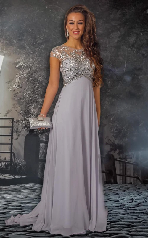 Etuikleid aus Chiffon mit Rundhalsausschnitt, kurzen Ärmeln, Perlenbesatz und Falten, bodenlang