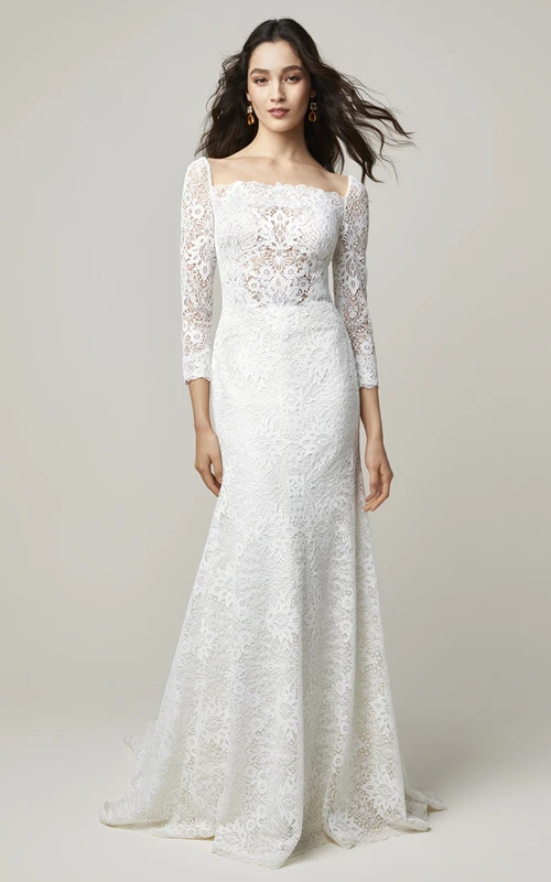 Vestido de novia de encaje etéreo estilo sirena con apliques.