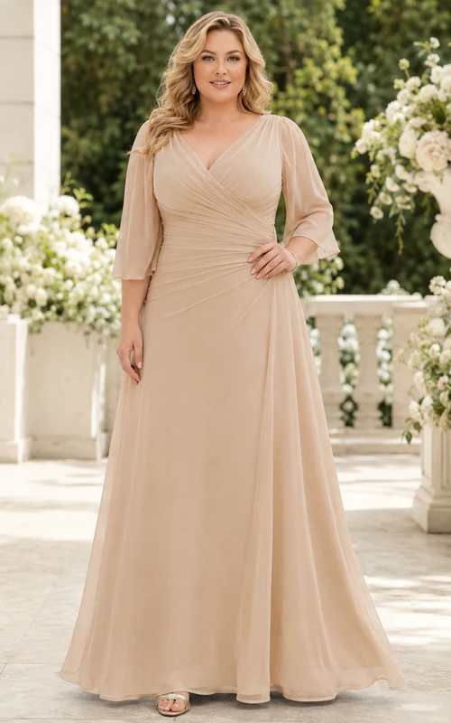 Champagnerfarbenes, elegantes A-Linien-Kleid in Übergröße mit V-Ausschnitt, Dreiviertelärmeln und Raffungen, bodenlang