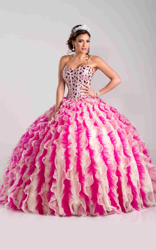 Robe de bal en organza et tulle avec volants et strass