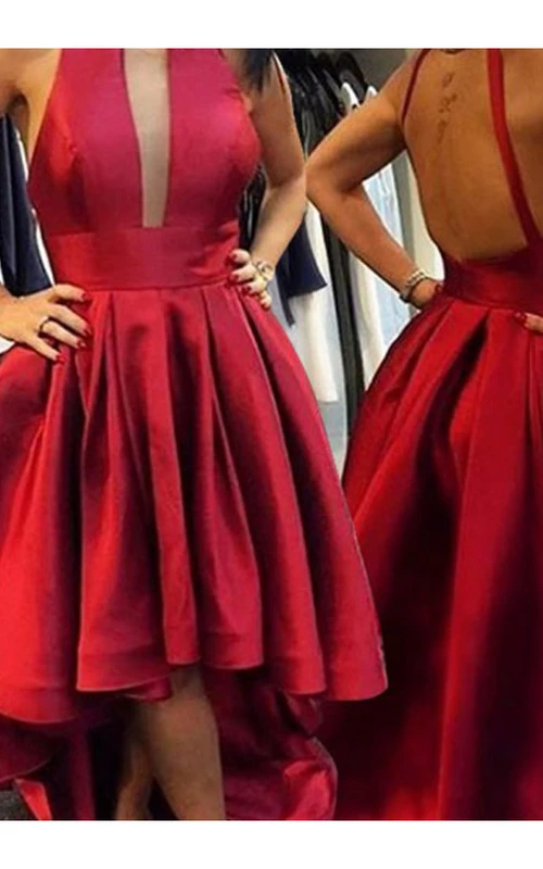 Ärmelloses A-Linien-Kleid aus Satin mit tiefem Ausschnitt, offenem Rücken und asymmetrischem Saum für den Abschlussball