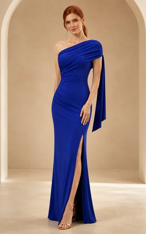 Robe longue de bal en jersey cobalt avec drapé asymétrique à une épaule, taille cintrée, fente latérale modérée et jupe longue