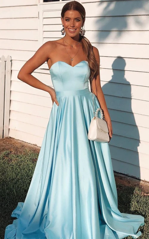 Robe de soirée décontractée sans manches, coupe trapèze, en satin avec traîne et volants